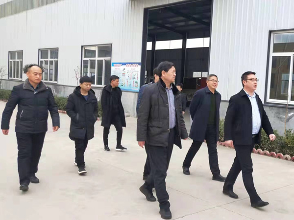 山東某公司領(lǐng)導(dǎo)來我司進(jìn)行產(chǎn)品參觀及考察